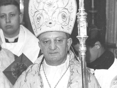 Mons. Castrillo, la vita, la santità, ed il legame con la festa votiva dell'8 settembre