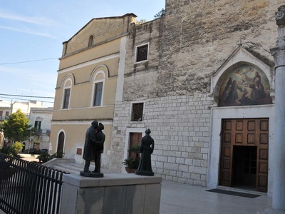 Benedizione della nuova statua di S. Chiara d'Assisi - Parrocchia S. Maria Vetere in Andria